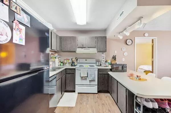 Murray, UT 84107,66 W LESTER AVE #K 21