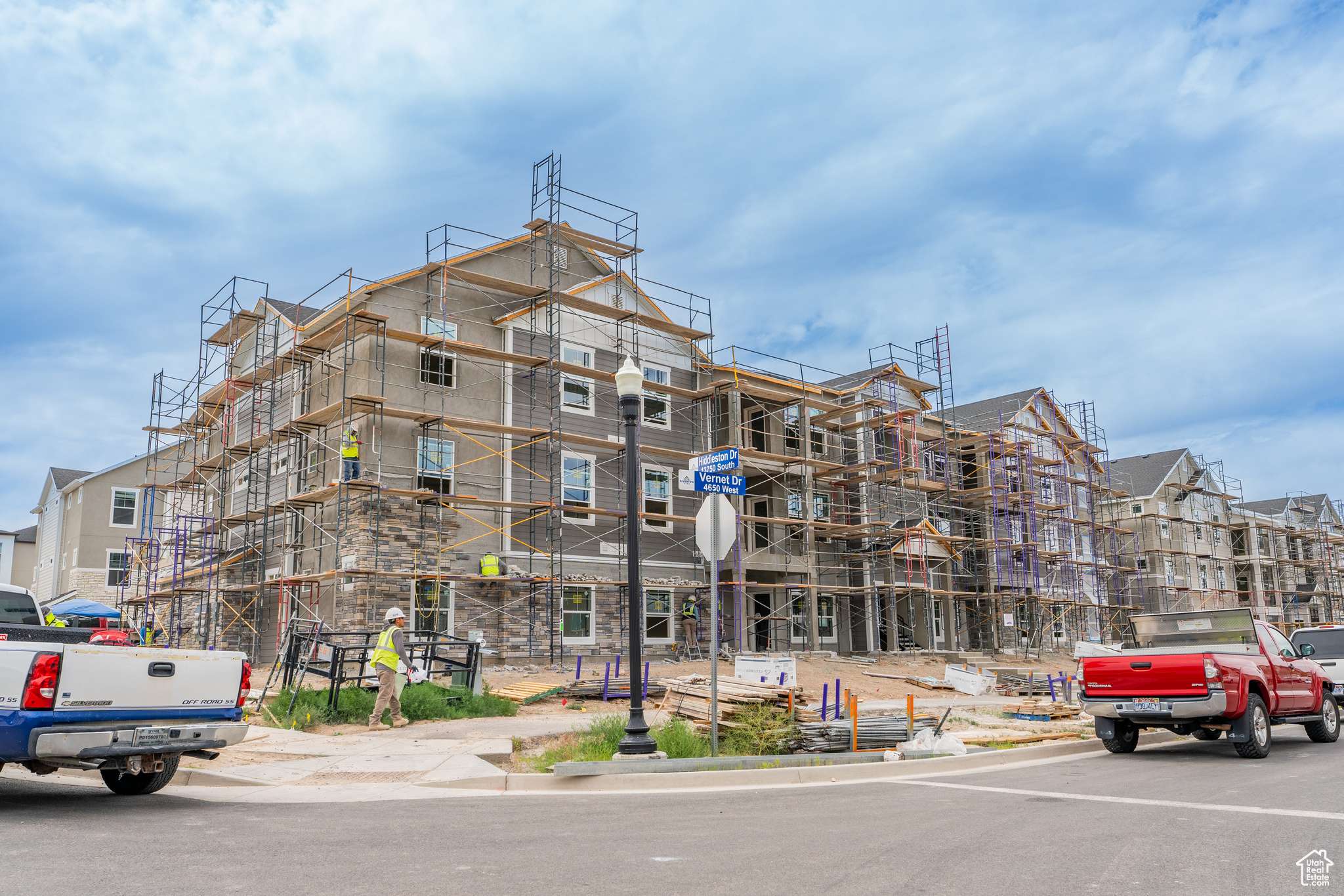 13741 S HANLEY LN #FF101, Riverton, UT 84096
