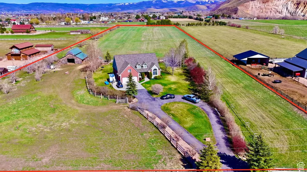 3193 S SOUTHFIELD RD W, Daniel, UT 84032