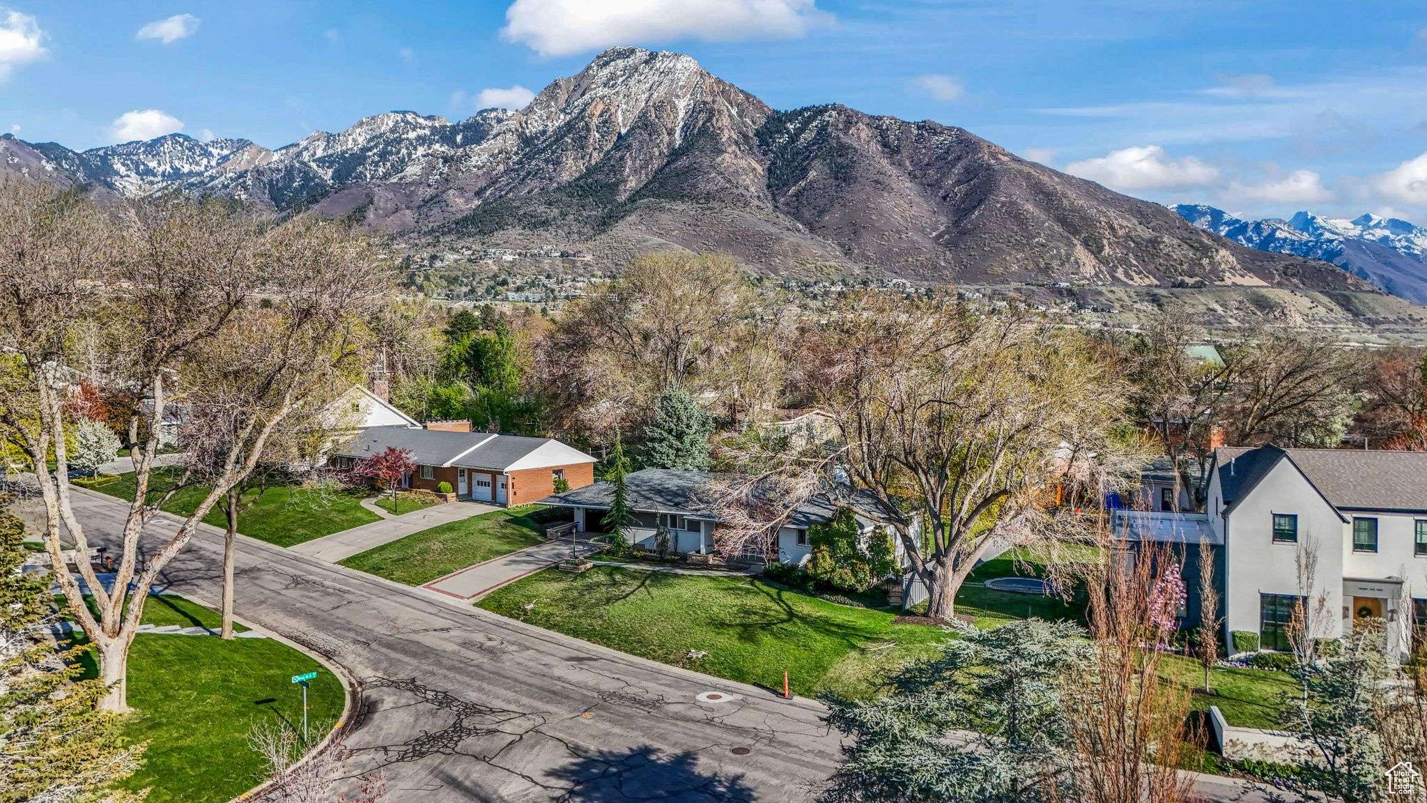 Holladay, UT 84124,2568 E ROWLAND DR S