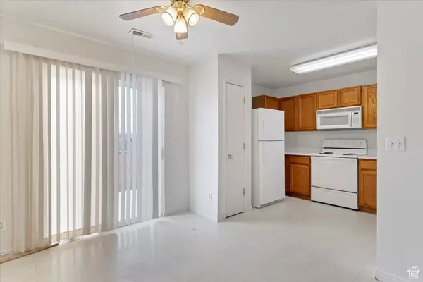 Clinton, UT 84015,2114 W 2220 N