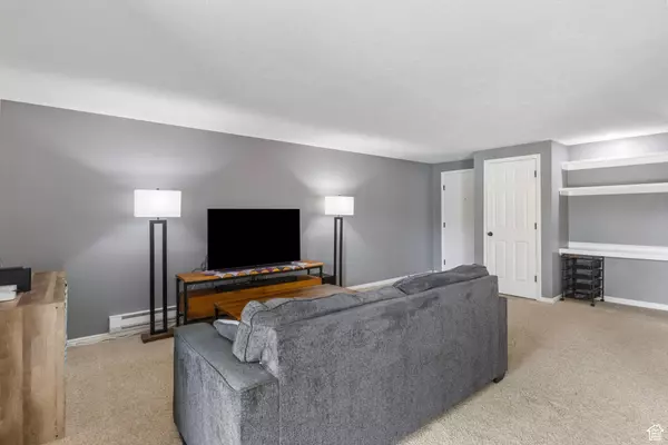 South Ogden, UT 84403,1780 E 5625 S #A