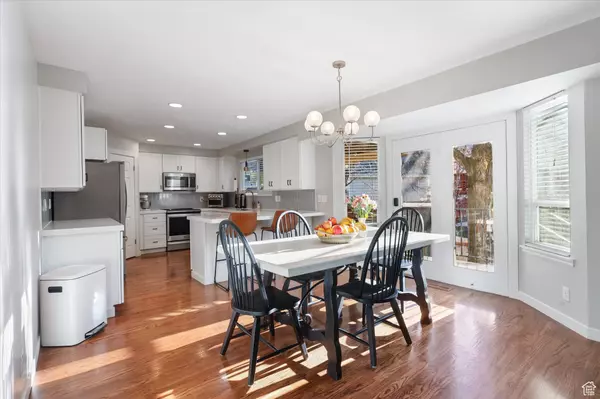 11 W CAVE HOLLOW CIR S,  Farmington,  UT 84025