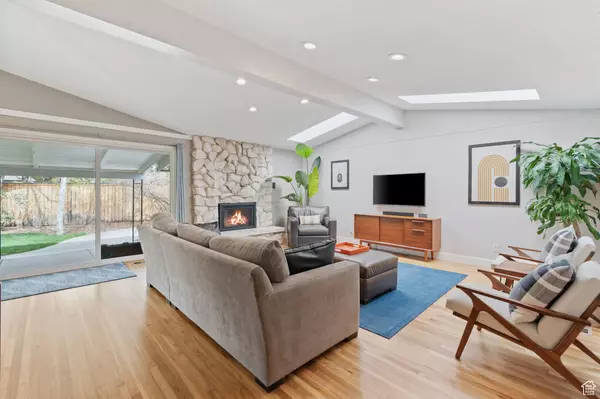 Holladay, UT 84117,5016 S MOOR MONT CIR