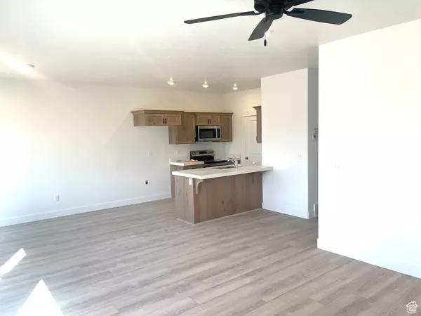 Eagle Mountain, UT 84005,2060 E SAND HOLLOW DR #3229