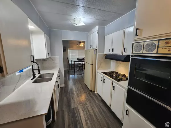 Taylorsville, UT 84123,1043 W FIREWEED DR S