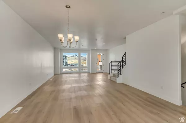 South Jordan, UT 84009,10631 S PIPESTONE WAY #142