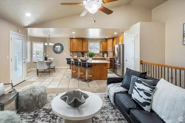 Hooper, UT 84315,5195 S 5825 W