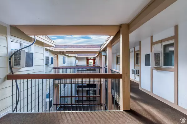 South Ogden, UT 84403,5614 MEADOWS LN #227