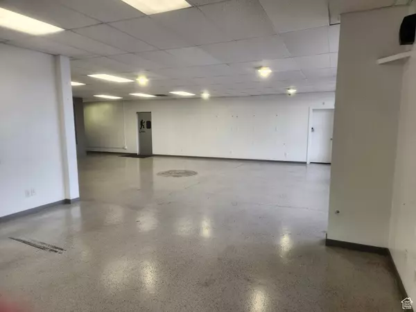 Salt Lake City, UT 84107,4231 S STATE ST
