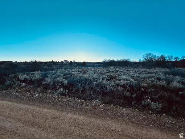 Garden City, UT 84028,3041 S SNOWBERRY DR #39