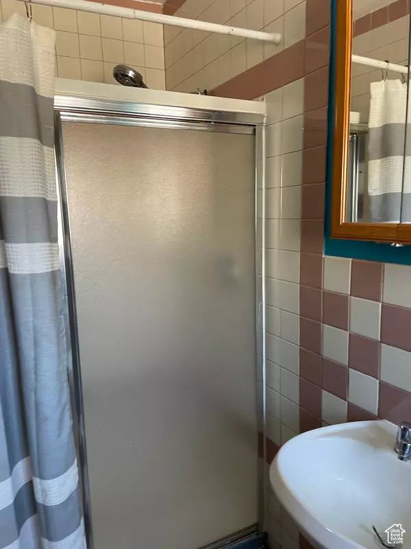 East Carbon, UT 84520,345 DENVER AVE