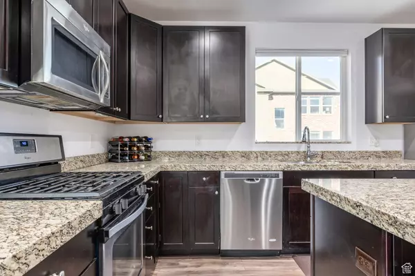 Draper, UT 84020,693 E BUCKIE CT