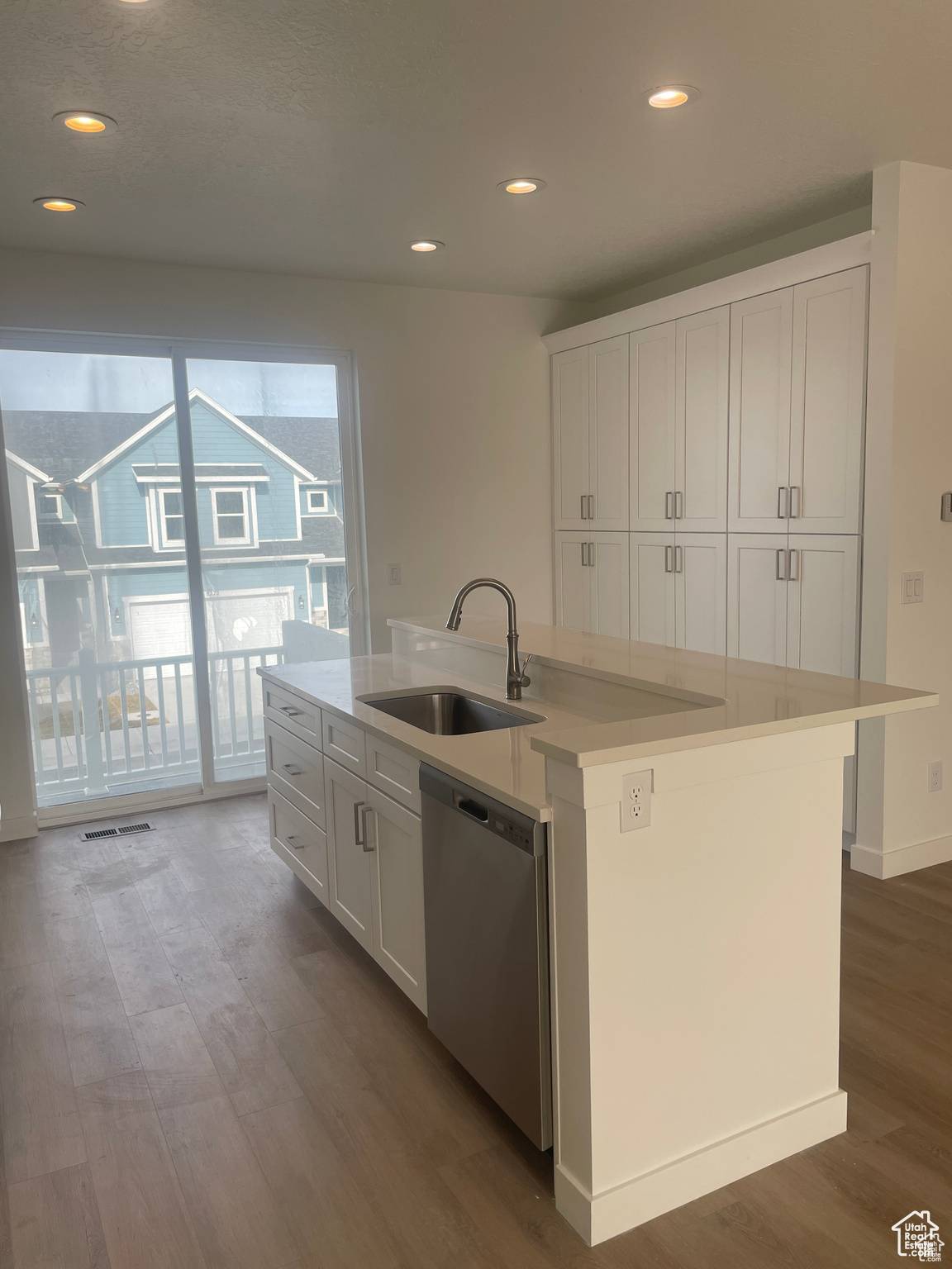 Layton, UT 84041,1664 N 1600 W #129