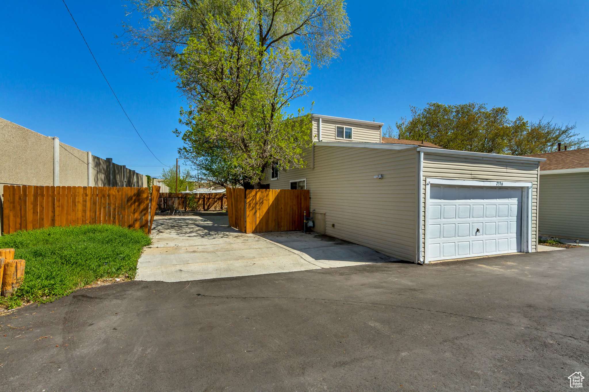 Taylorsville, UT 84129,2336 W 4150 S