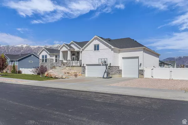 Farr West, UT 84404,2364 N 2400 W