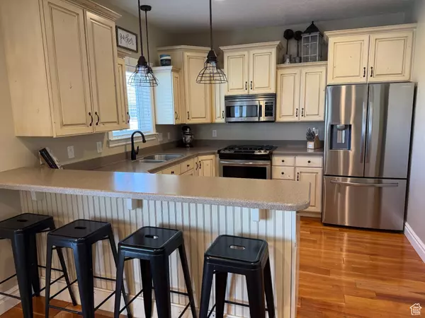 Roosevelt, UT 84066,175 N 900 W