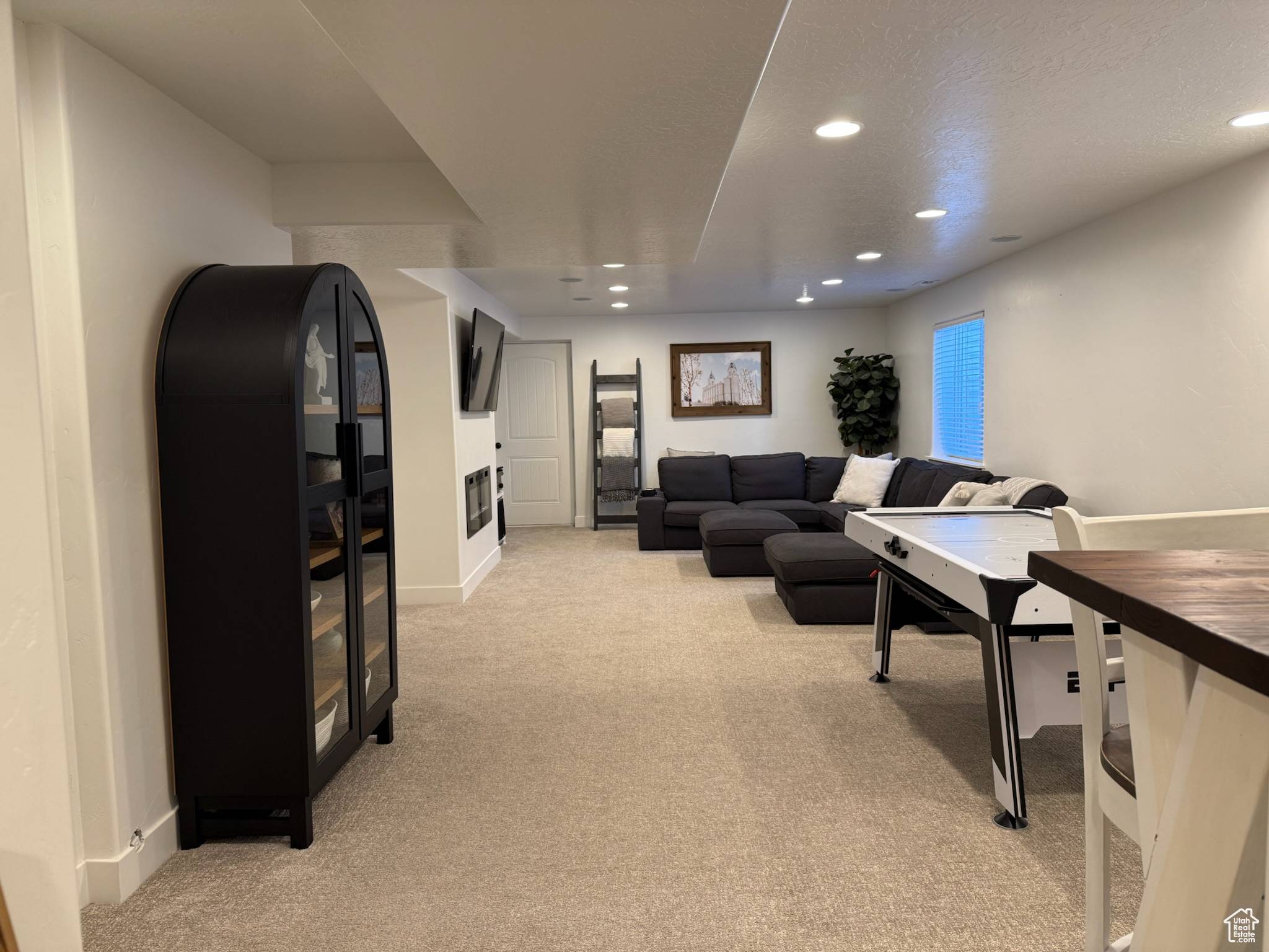 Roosevelt, UT 84066,175 N 900 W