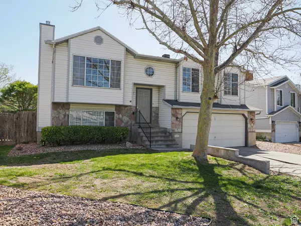 5527 S WALDEN GLEN DR W, Murray, UT 84123