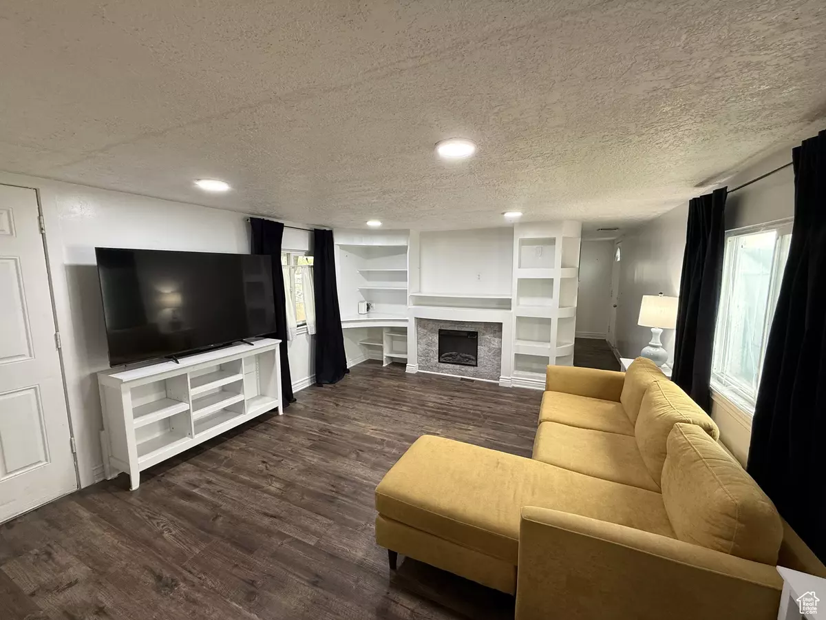 Salt Lake City, UT 84104,705 S REDWOOD RD #99