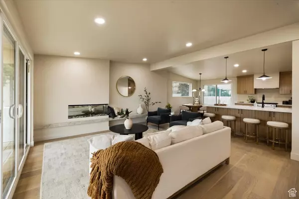 Salt Lake City, UT 84108,1825 S 2600 E
