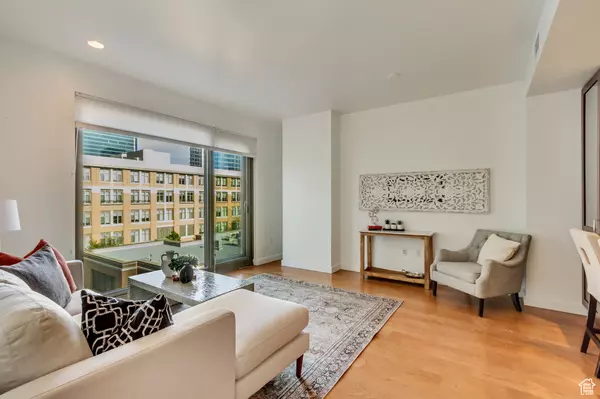 Salt Lake City, UT 84101,45 W SOUTH TEMPLE ST #701