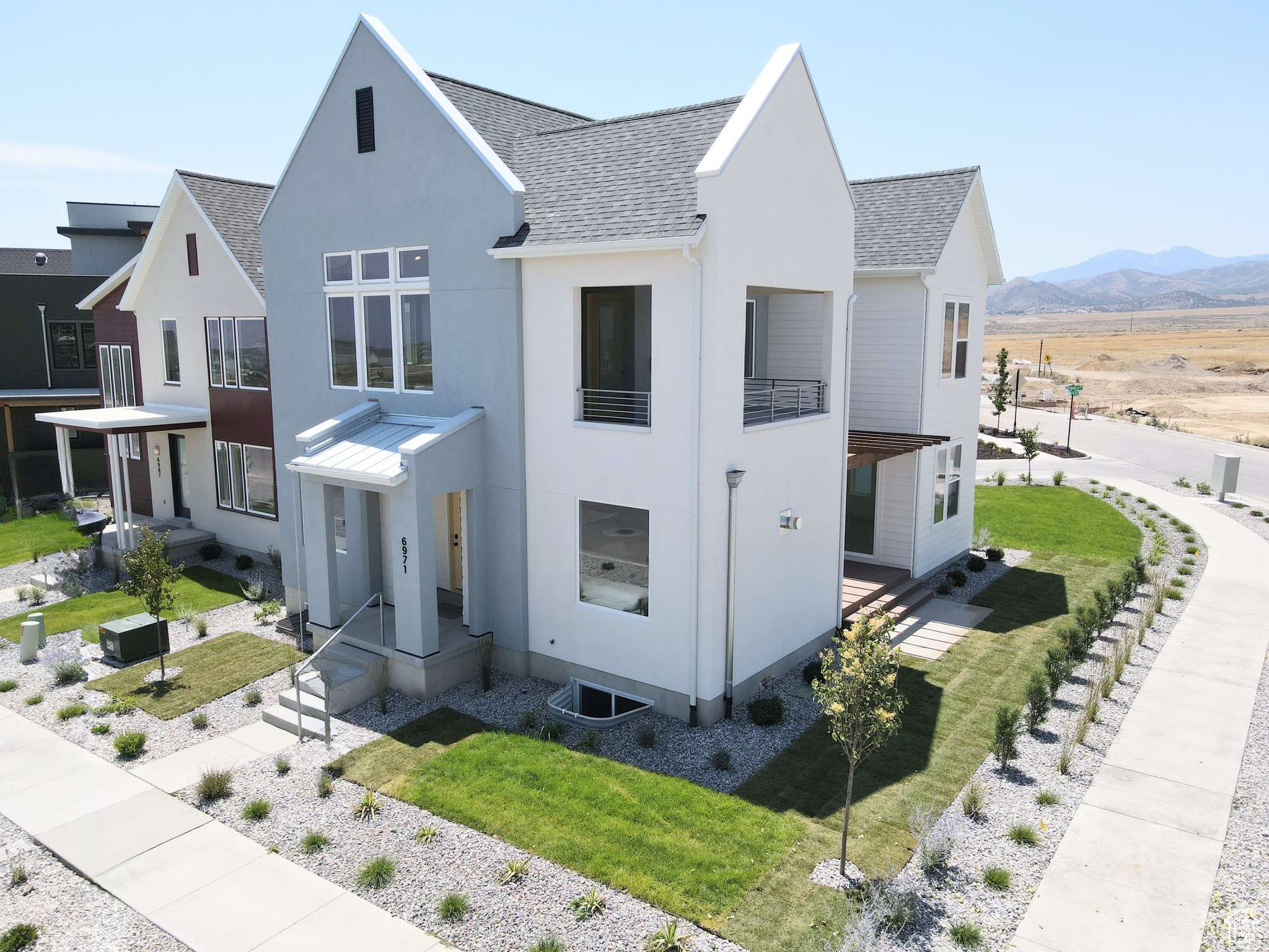 6971 W LAKE AVE S #323, South Jordan, UT 84009