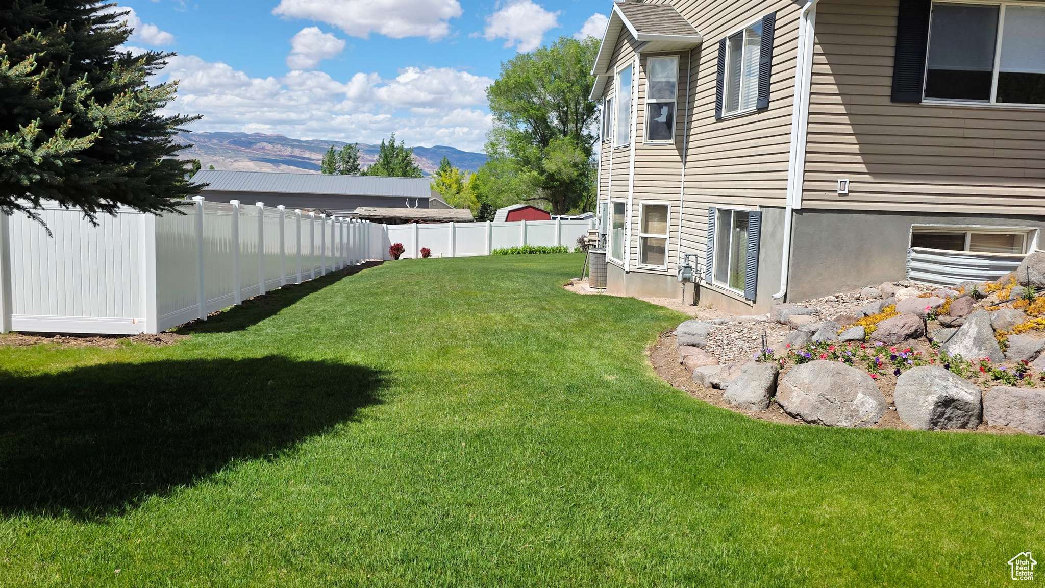 Annabella, UT 84711,385 E 270 S