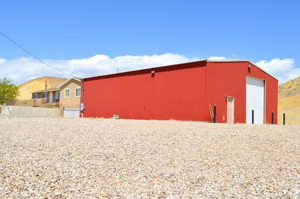 Vernal, UT 84078,5859 E ASHLEY CREEK RD S