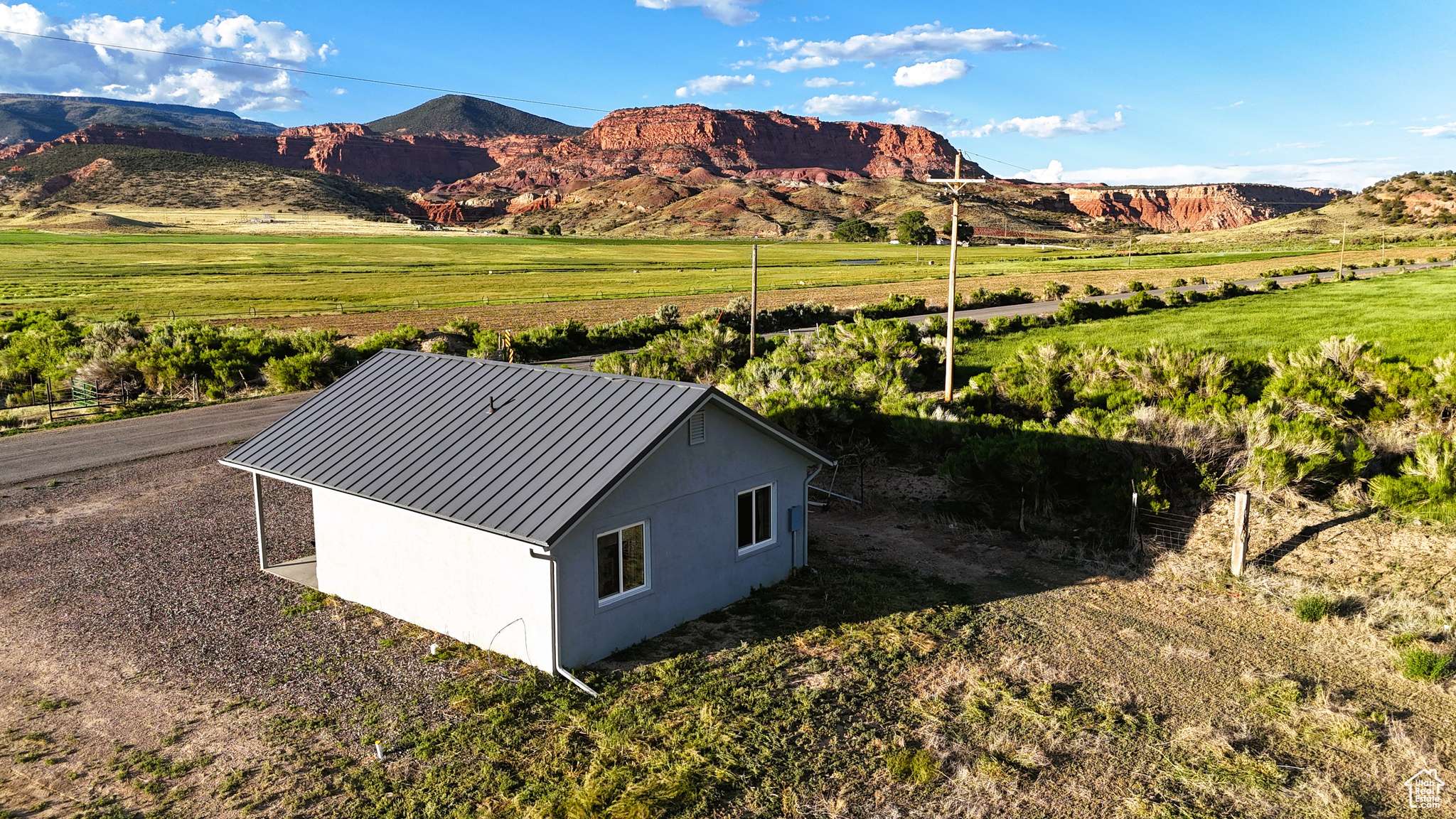 Bicknell, UT 84715,890 E HATCHERY RD RD