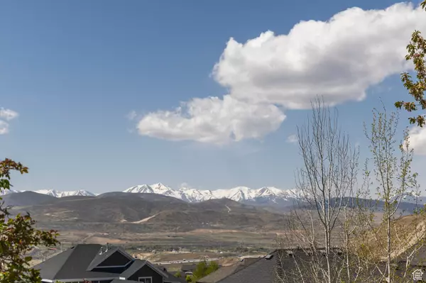 Lehi, UT 84043,5023 N RAVENCREST LN