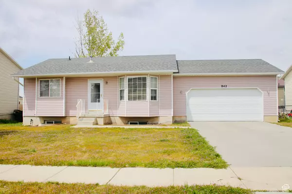 842 W 660 S,  Tooele,  UT 84074