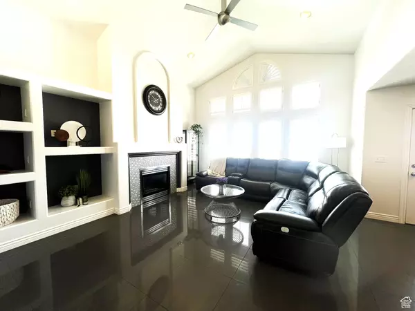 Tooele, UT 84074,1307 E BRANDY LN S