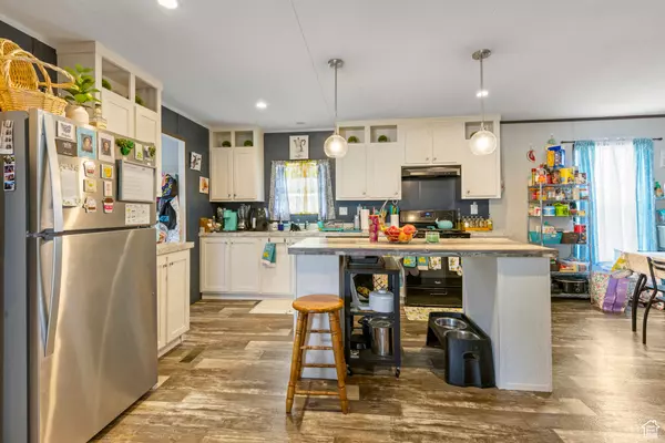 North Salt Lake, UT 84054,370 GALAHAD ST