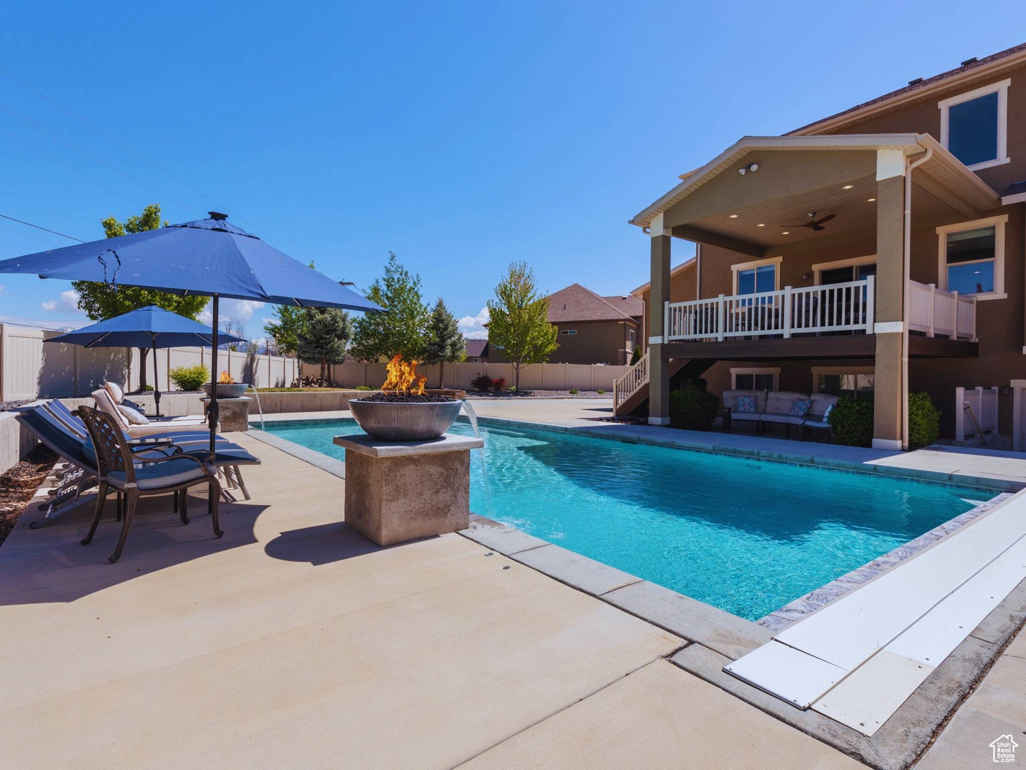 Syracuse, UT 84075,1722 S 3660 W