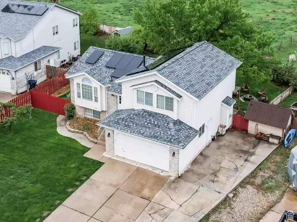 4697 S 3200 W,  Roy,  UT 84067