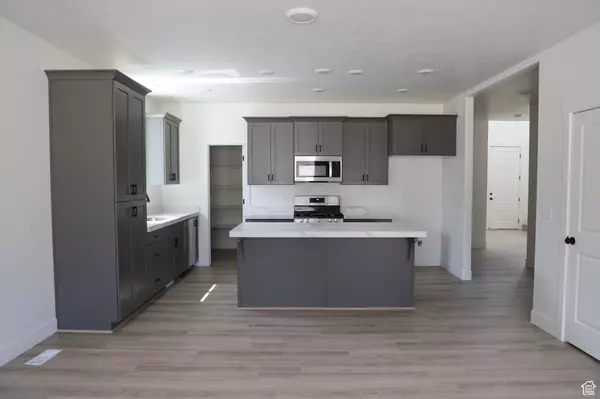 Eagle Mountain, UT 84005,3140 N ANTELOPE LN #318B2