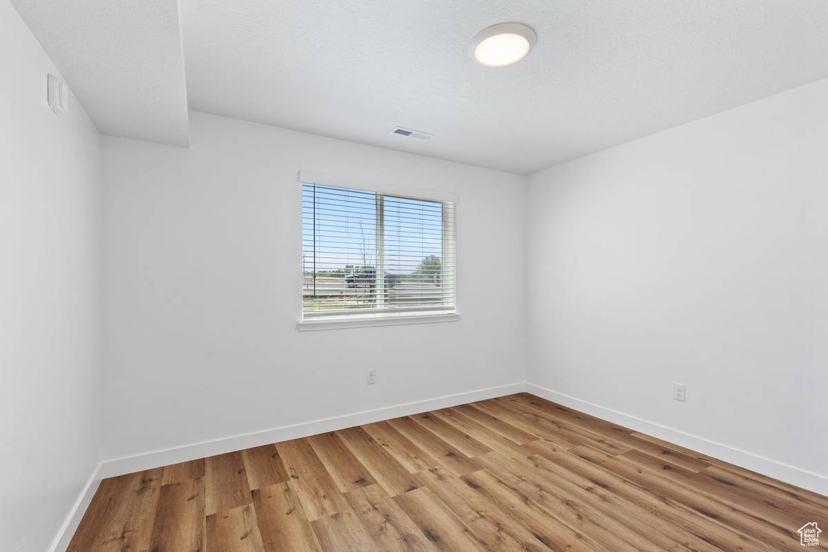 Santaquin, UT 84655,468 W MAIN ST