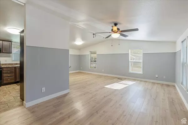 Sandy, UT 84070,9331 S 455 W