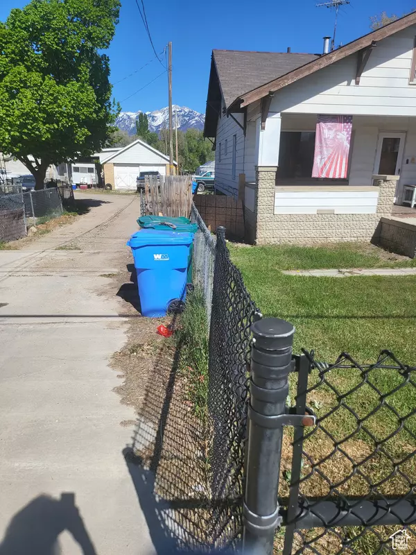 Riverton, UT 84065,12317 S REDWOOD RD