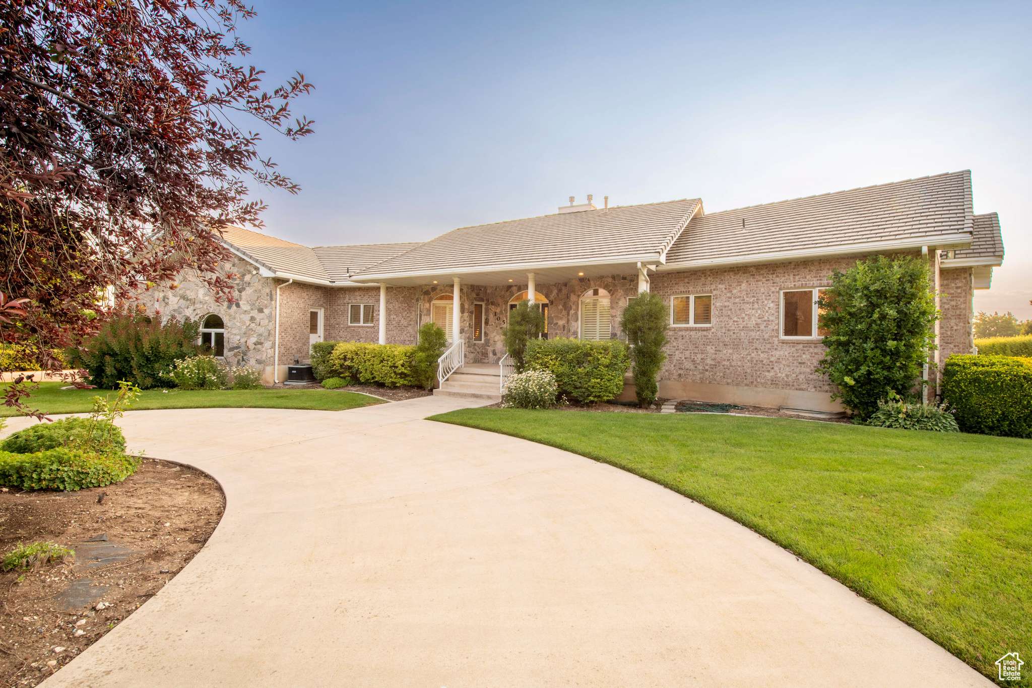Hyde Park, UT 84318,105 S 400 E