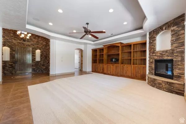 Hurricane, UT 84737,869 W 3270 S