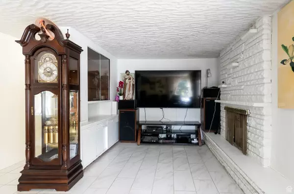 Ogden, UT 84401,2155 PIERCE AVE