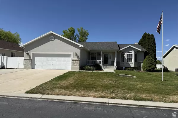 166 E COVE RD,  Saratoga Springs,  UT 84045