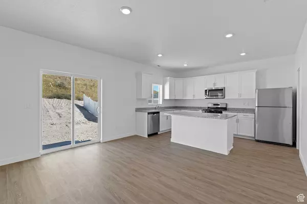 Eagle Mountain, UT 84005,7192 OQUIRRH RANCH PKWY N