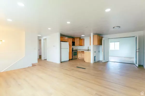 Taylorsville, UT 84129,4574 S EDGEWARE LN S