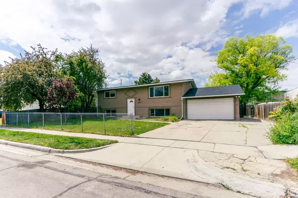 4574 S EDGEWARE LN S,  Taylorsville,  UT 84129