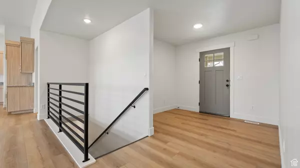 Spanish Fork, UT 84660,858 S 1300 # 17 E