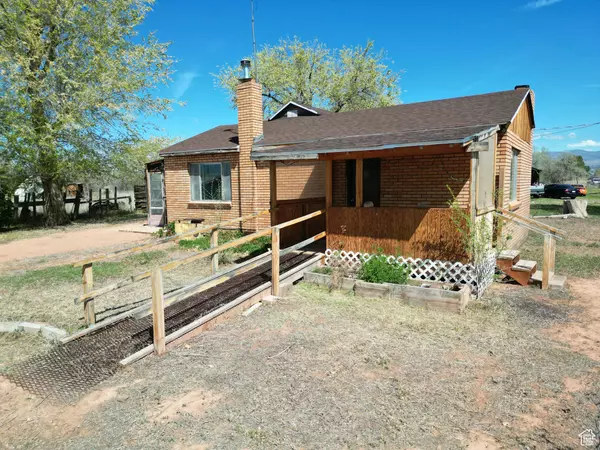 Lapoint, UT 84039,6669 N 7500 E