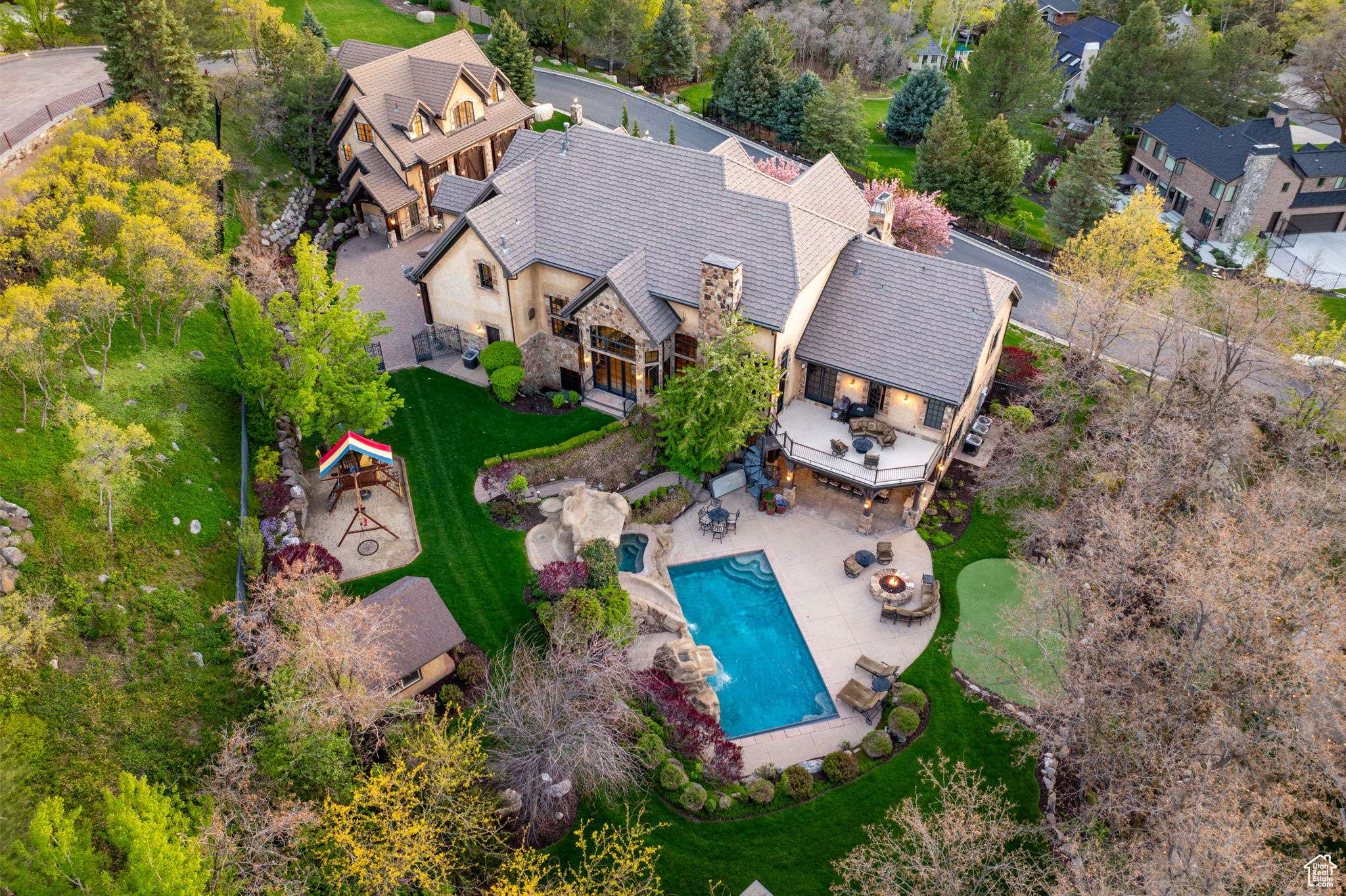 house_img